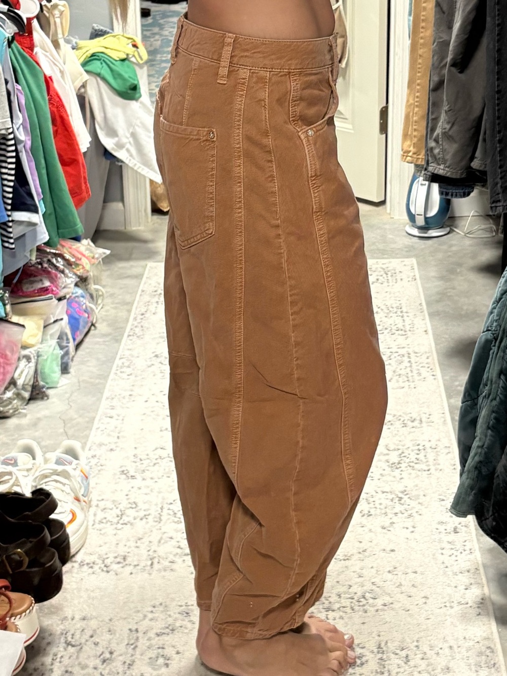 FREE PEOPLE WE THE FREE GOOD LUCK MID-RISE BARREL JEANS - Picture 4 of 10